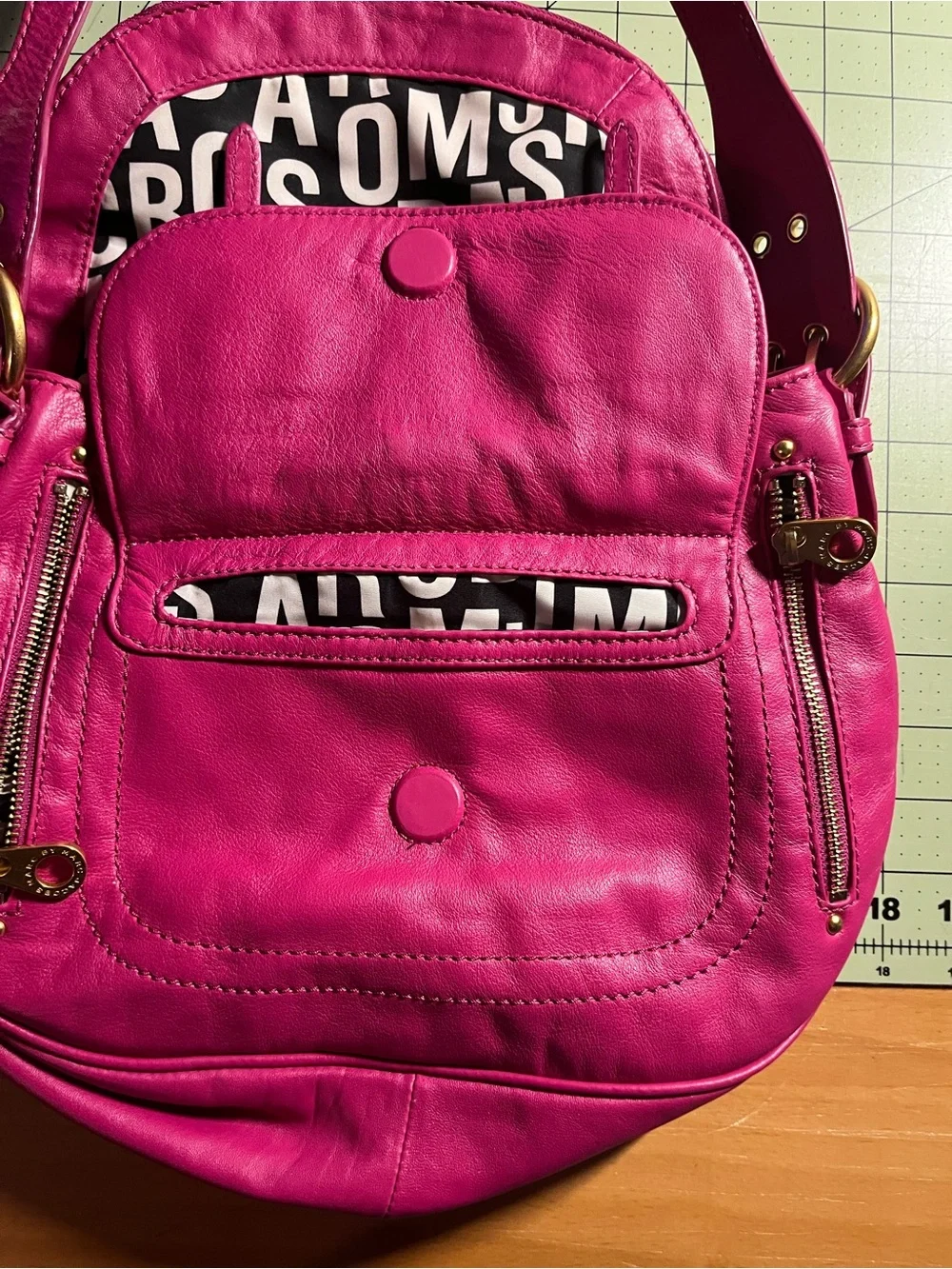 Marc by Marc Jacobs Y2K Pink Leather Shoulder Bag Crossbody Purse Gold Hardware
